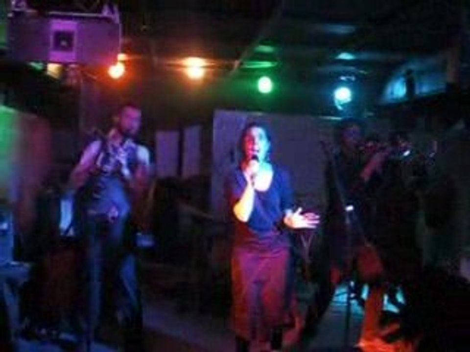 Le P'tit Bazar {La grande horloge} @ Péniche Fulmar [BXL]