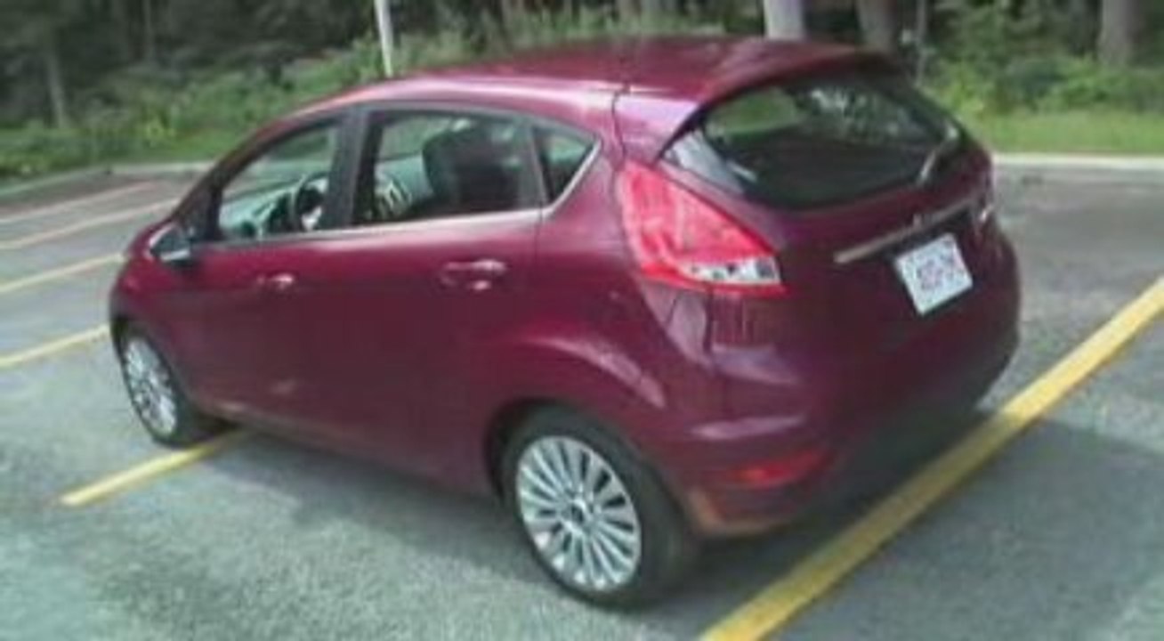 Ford Fiesta 2010 Premières Impressions par Auto...