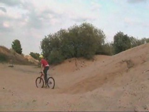 [MTB] Drop Front Flip By Sam Pilgrim [Goodspeed]