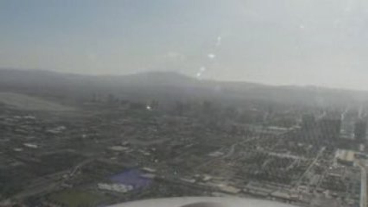 FarWest v2 (2/5) : VFR arrival at Las Vegas McCarran (KLAS)