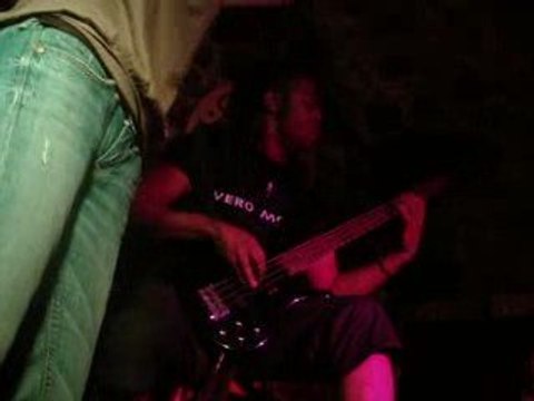 Linley Marthe au caveau des oubliettes. GROOVE !!!