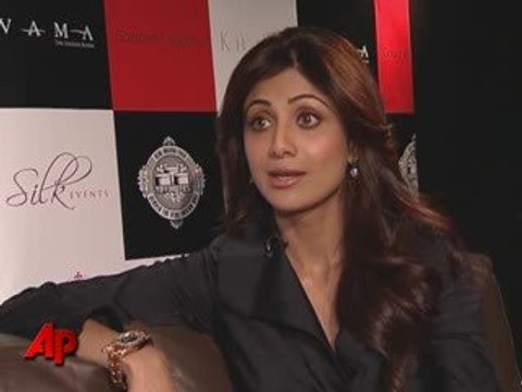 Shilpa Shetty - Buys 33% Stake In V8 Gourmet Group 8