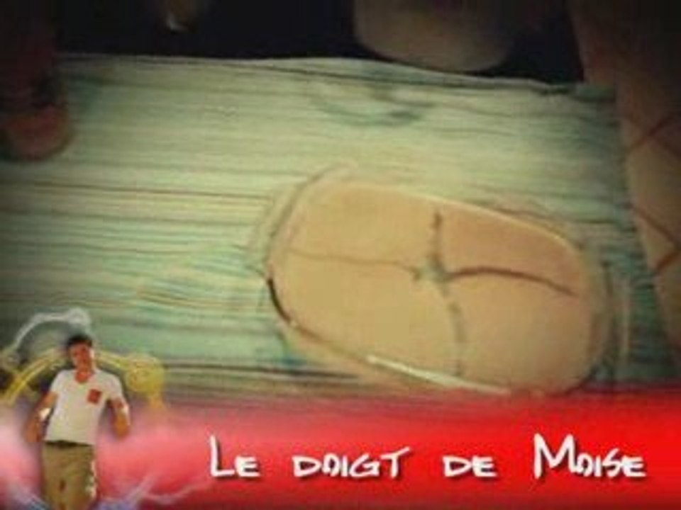tour de magie expliqué : le doigt sur Xtremillusion.com