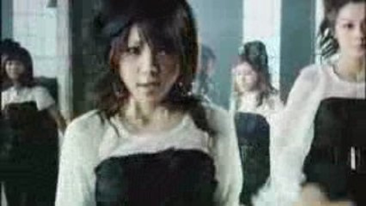 Morning Musume - Nanchatte Renai (Dance Shot Ver.)