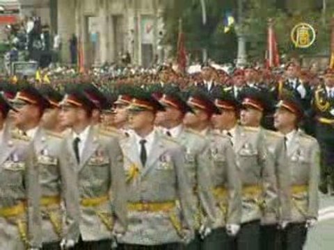 Военным парадом отпраздновала Украина День Независимости