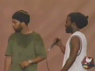 The Roots featuring Erykah Badu [Live] Woodstock 1999 (3)