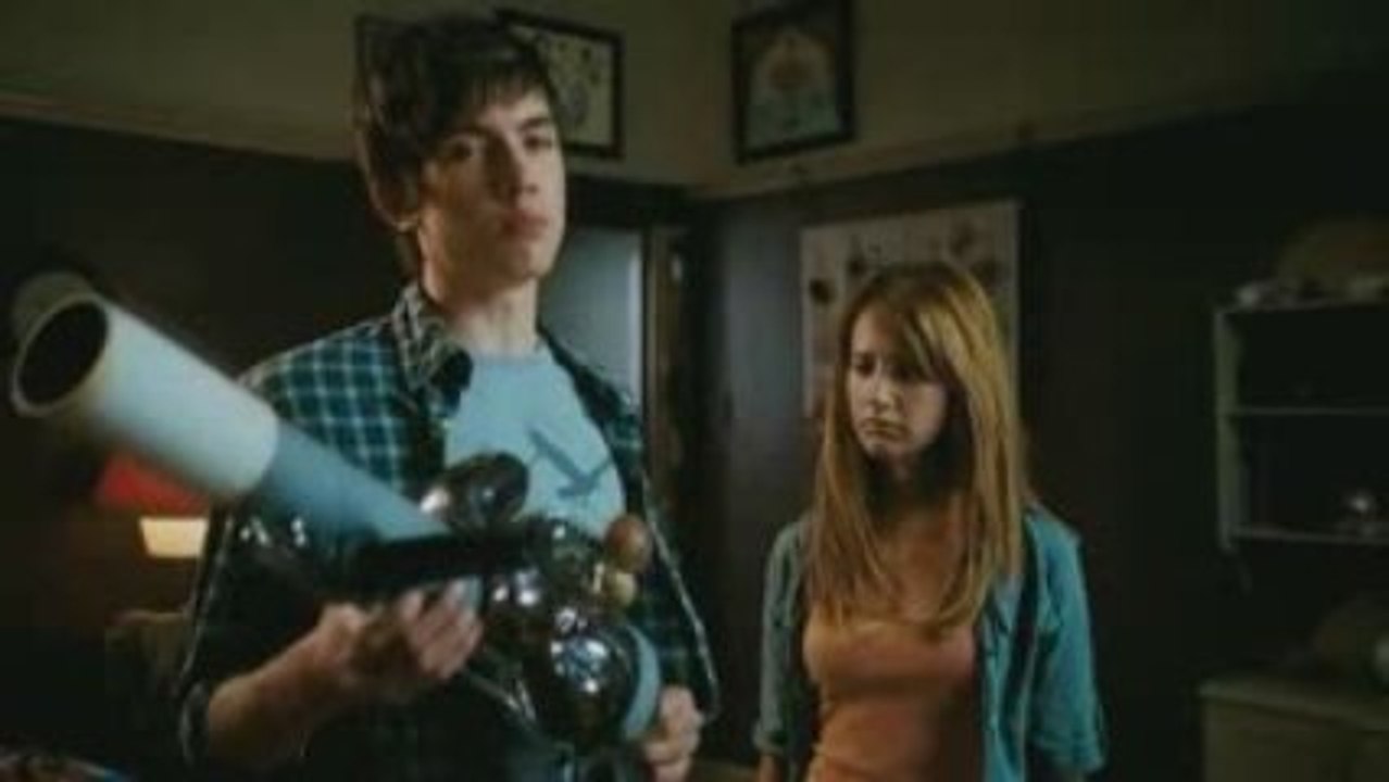 Aliens in the Attic - Clip Save The Planet