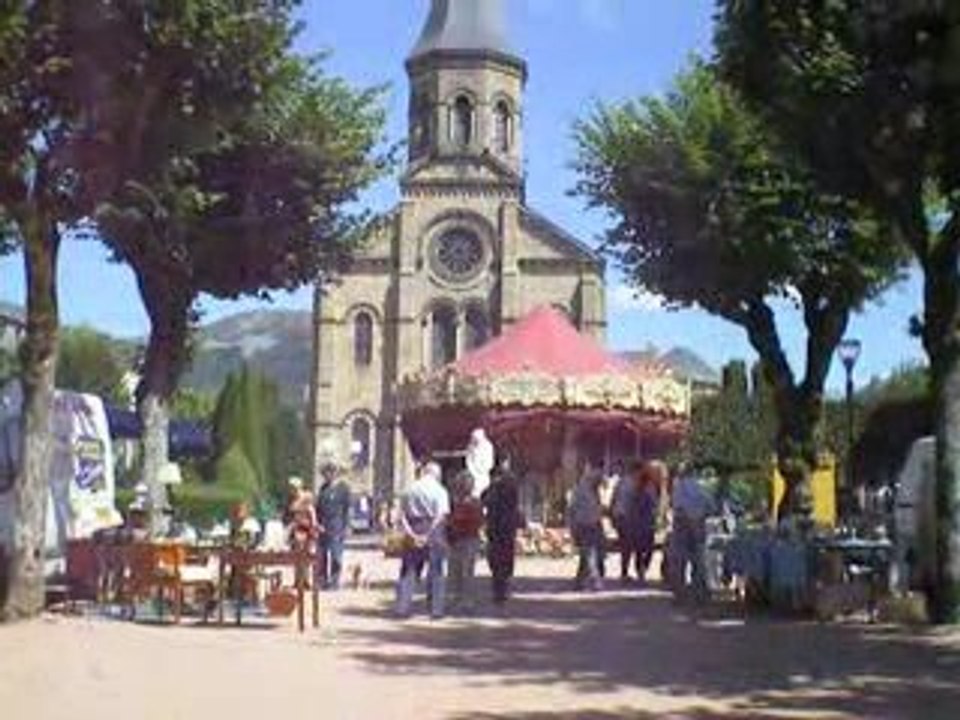 La Bourboule: Brocante au Square Joffre