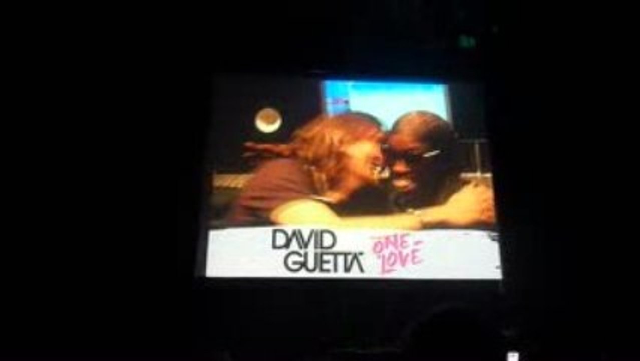 DAVID GUETTA PRIVATE SHOW CASE 26 AOUT 2009 PARIS