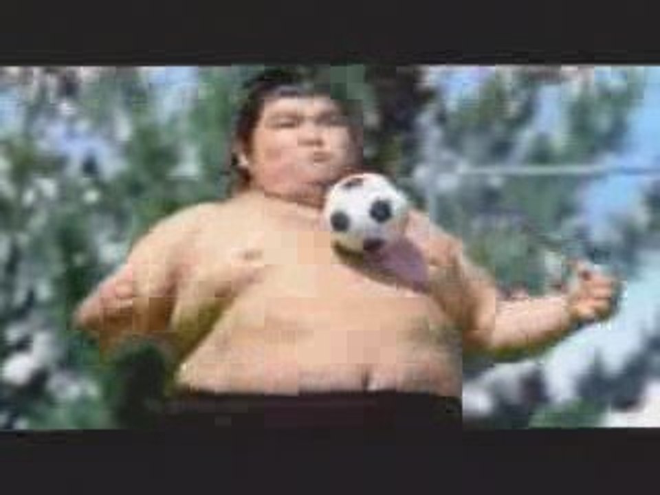 MUST SEE - Funny Pepsi Football Soccer Commercial ad, fun Ad