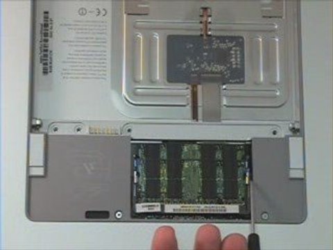 Macbook Pro Repair 17 Inch - Ram Memory Removal