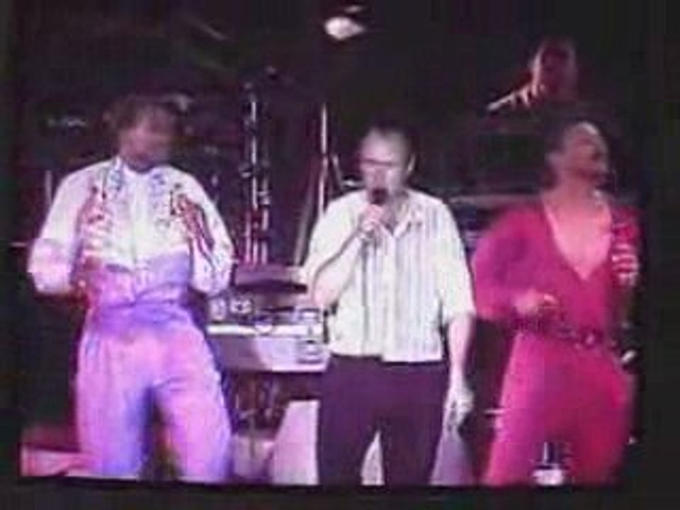 Phil Collins   "Easy Lover"  (Live In Berlin 1990)