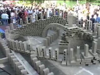 Domino cascade - Vincent Ganivet