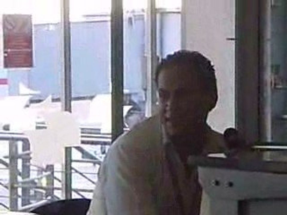 walid air algerie salle d'embarquement été 2009 vacances