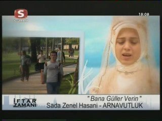 Arnavutluk'lu Öğrenciden Türkçe İlahi / Bana Güller Verin