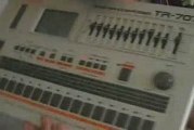 Roland TR 707