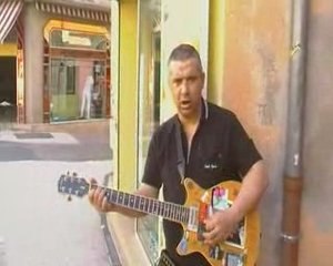 street bench-les portes du penitencier par laurent!