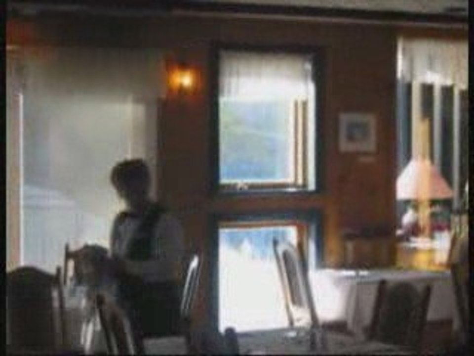 Auberge_Falaise_2003_converted