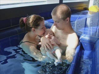 La 1ère fois à la piscine - Louane