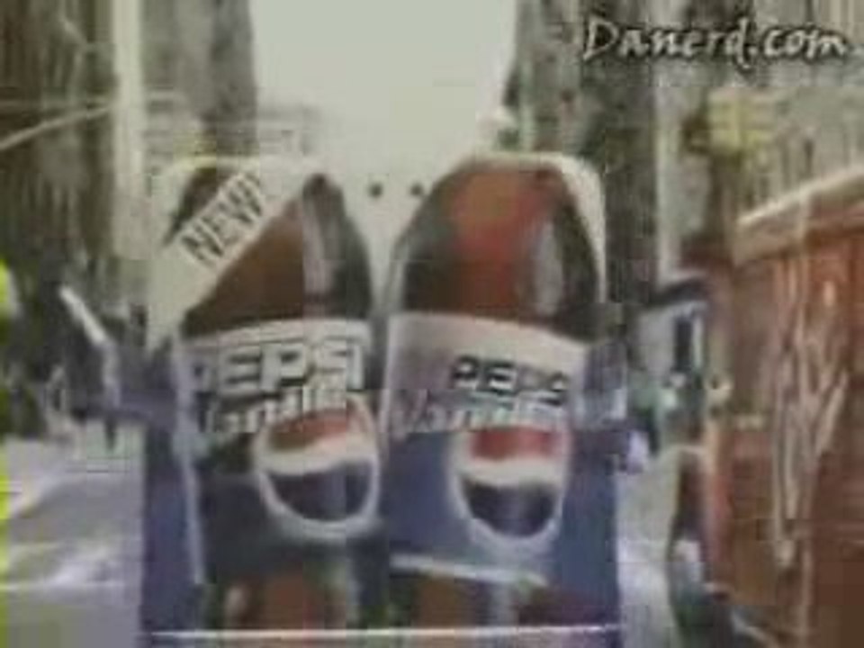 MUST SEE - Pepsi VS Cola (Truck), fun Advert