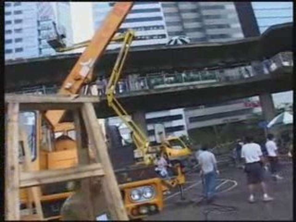 Jackie Chan - New Police Story making of Part 1