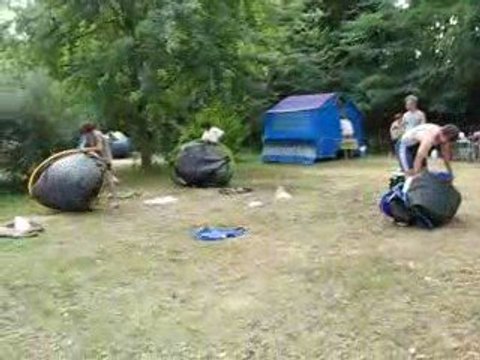 Echauffement pliage tente Quechua 2