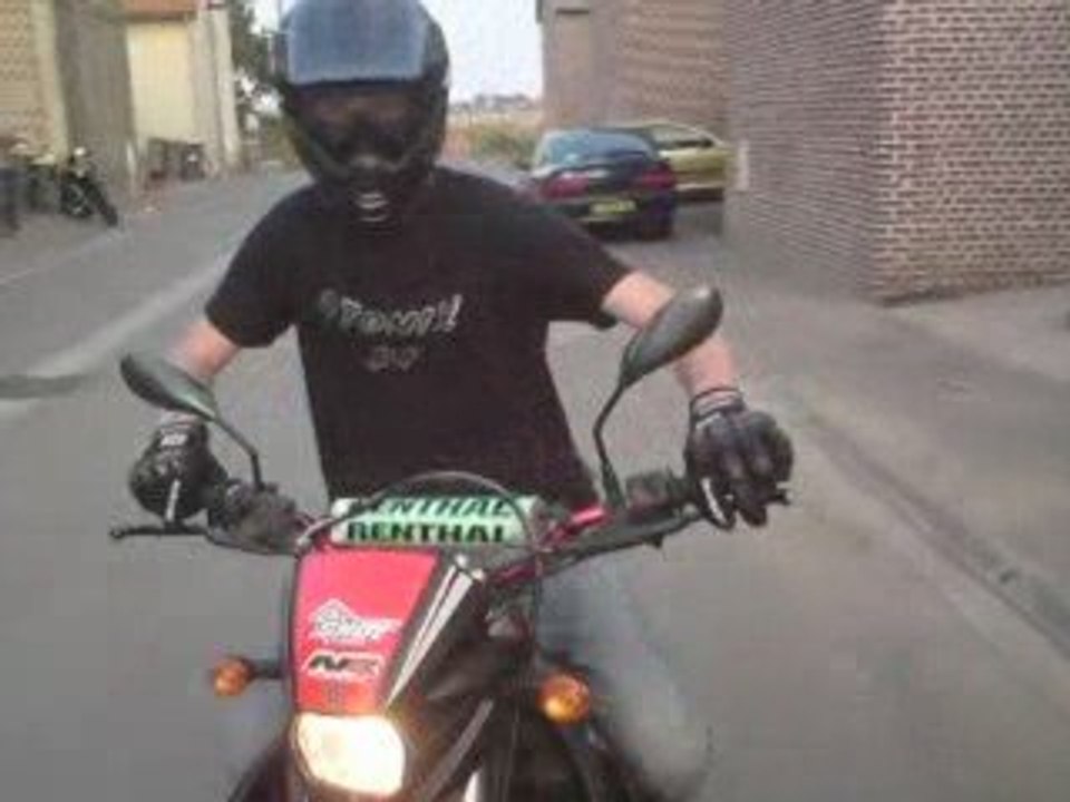 MOTO RORO_0001