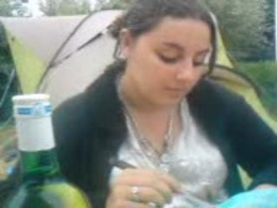 elodie cour d'une moule mdr