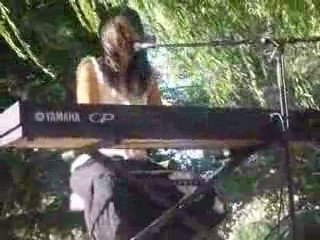 INA-ICH @ Tours 12.07.09 - Crache