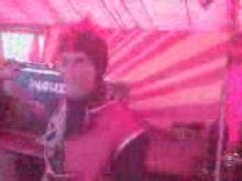 flo qui cut sur manu le malin