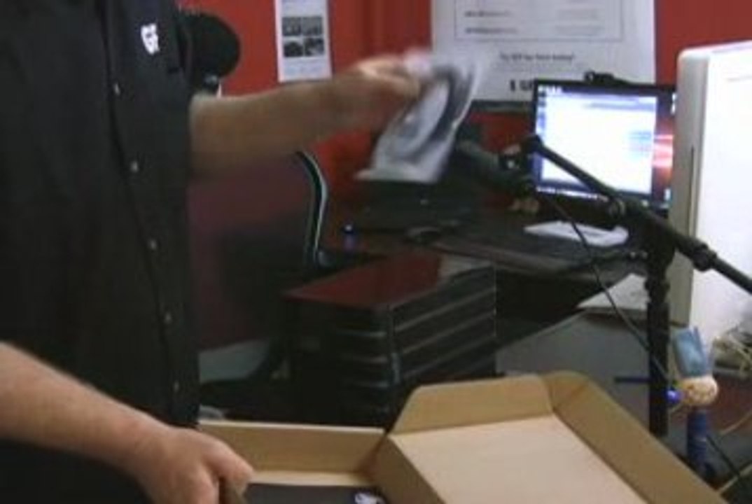 HP MediaSmart Server EX487 Unboxing - FrugalTech