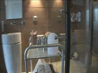 Reportage: "Comment utiliser du faux avec un max d'effet"