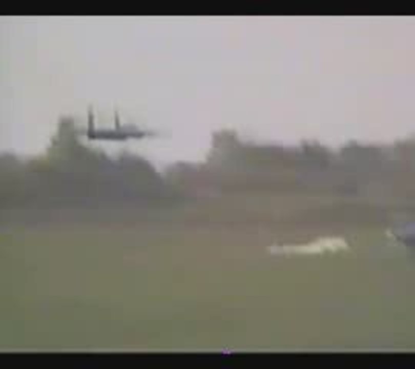 russian fighter su-27 crash