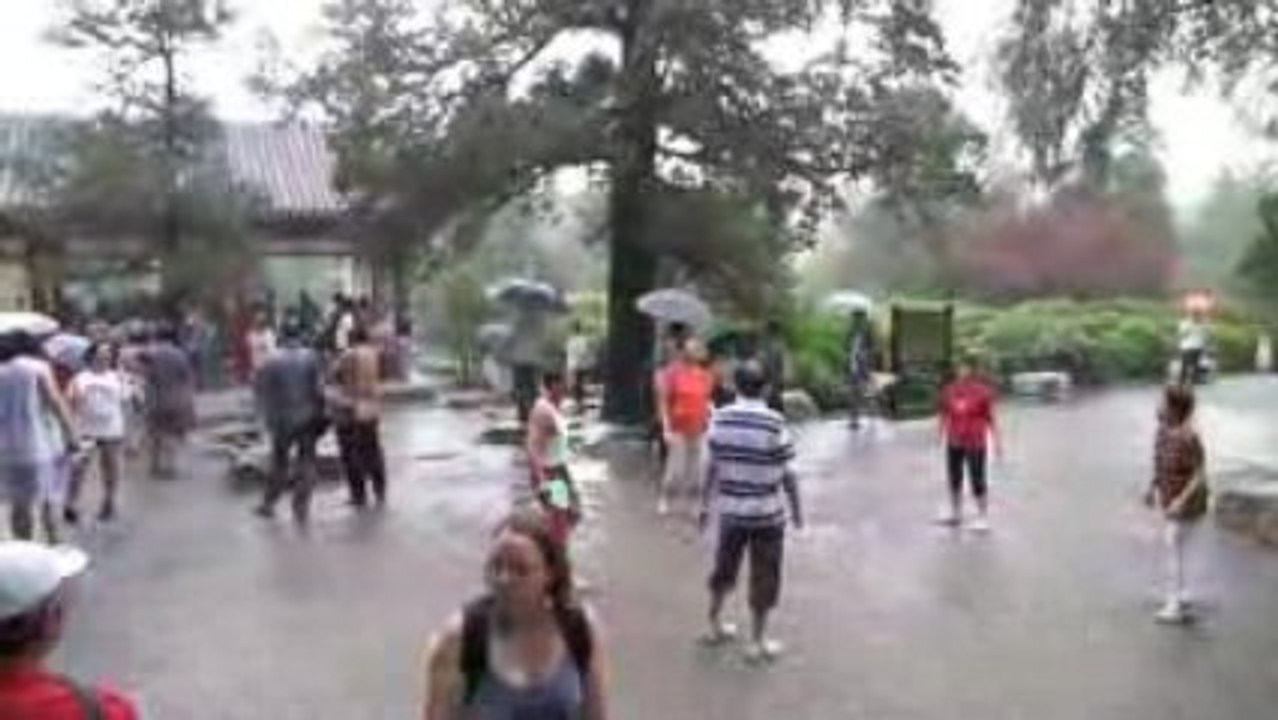 Au Jingshan Park