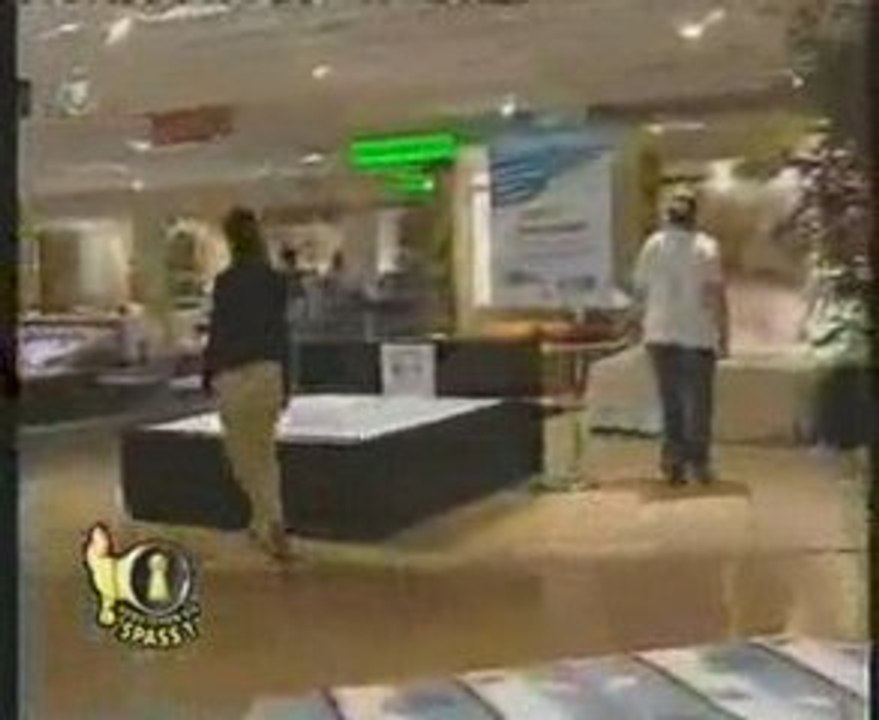 Store water bed prank
