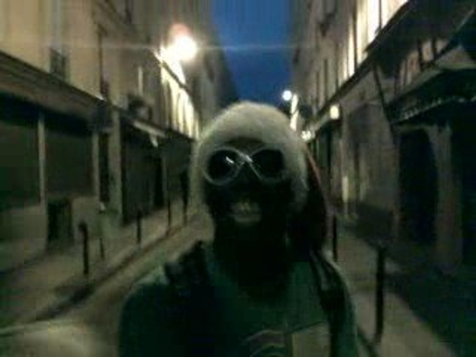 TI DELIRE ENTRE NOOM DU JAMEL COMEDY CLUB ETMOUSSIER TOMBOLA