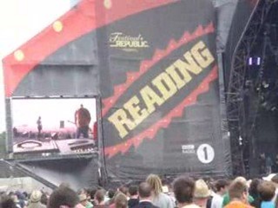 Eagles Of Death Metal - Wannabe In LA  Reading 2009