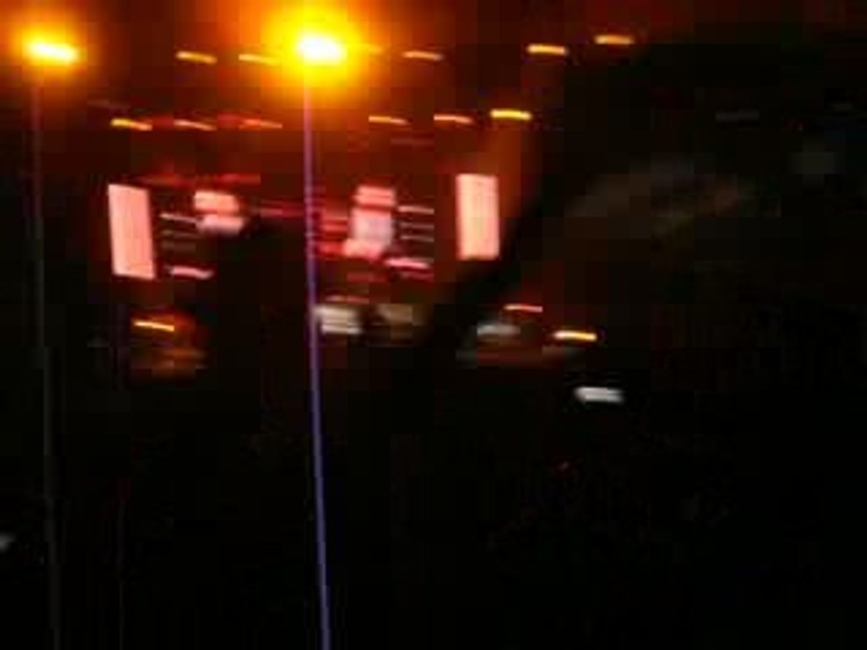 Kings Of Leon - Sex_ On Fire  Reading 2009