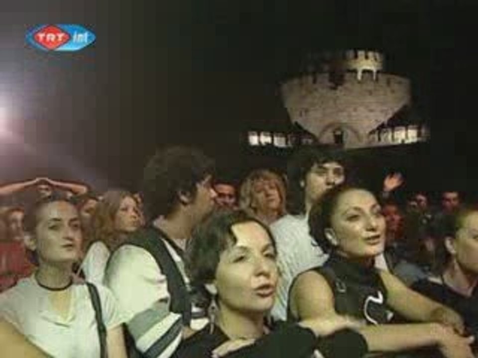 KAZIM KOYUNCU DİVANE AŞIK GİBİ CANLI KONSER KAY...