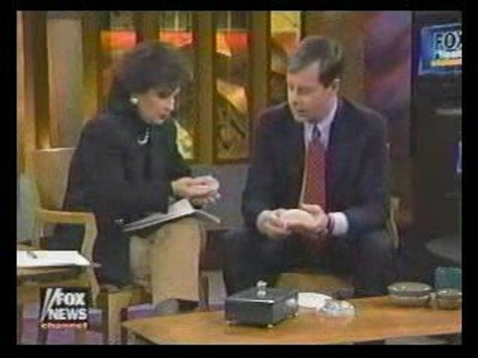 Dr. Darrick Antell demonstrates Breast Implants