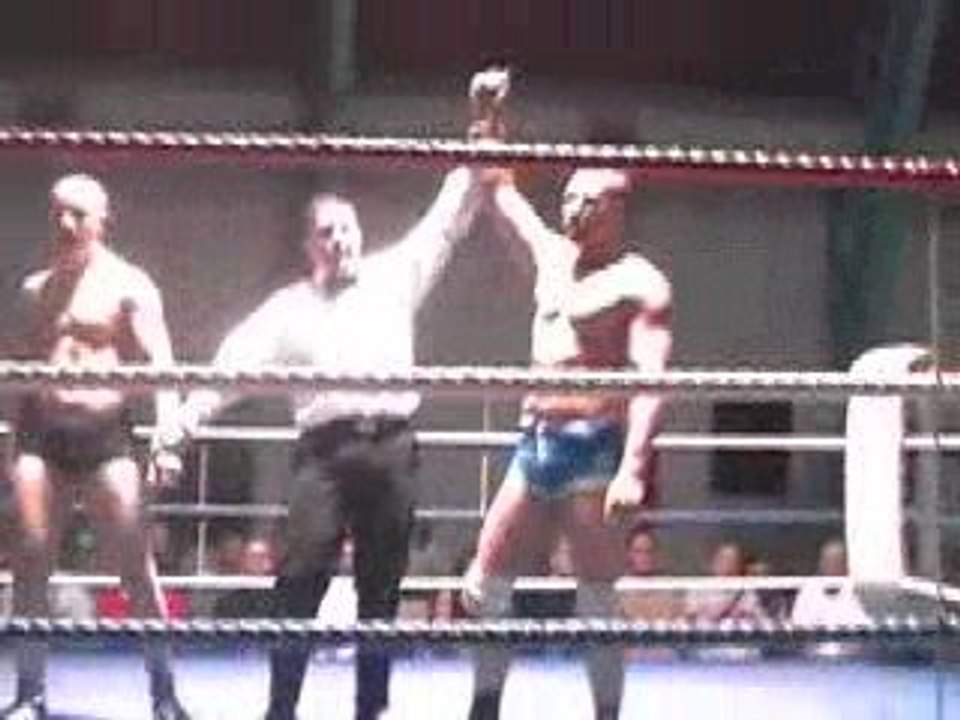 Tres vieux combat de fin des annees 90 :)