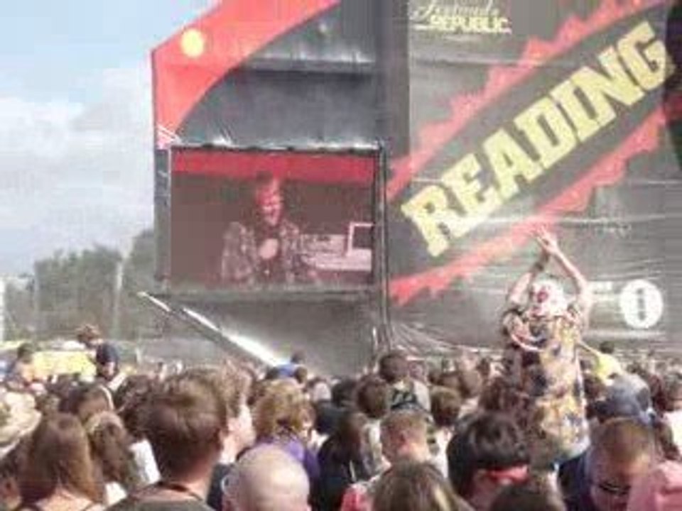 Enter Shikari - Sorry You're Not A Winner  Reading 2009