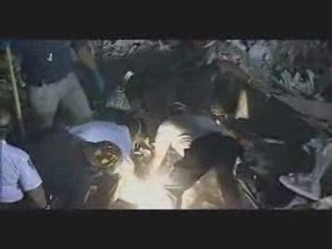 Les gars creuseraient-ils le métal en fusion à la pelle ?