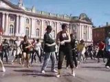 Flash Mob hommage à Michael Jackson place du Capitole