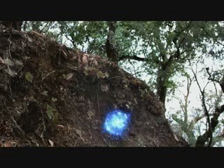 TRAILER HIM  Mas alla de la luz 2009