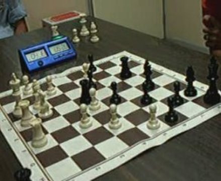 ECHECS : BEN 0 VS 1 ZITOUN (CLASSE A 2009)