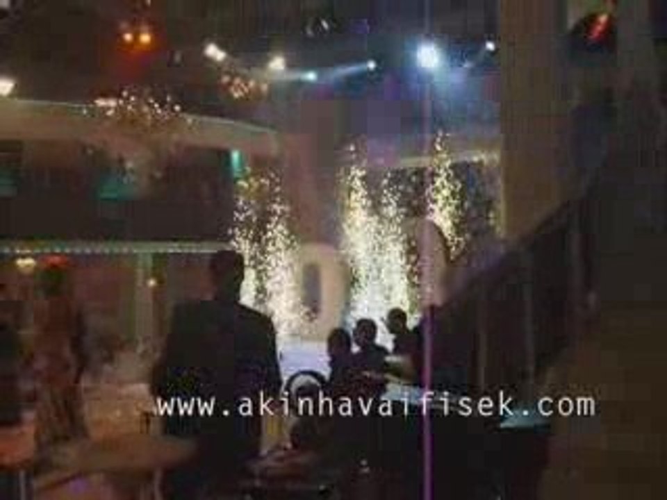 alişan çağla şikel volkan gösterisi