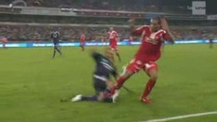 Tacle de Witsel contre Anderlecht