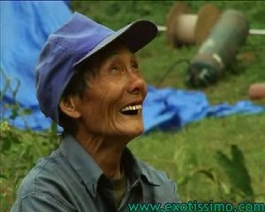 Laos Travel- People of Laos