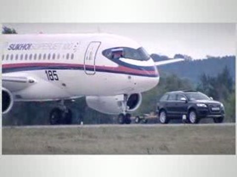 Audi Q7 V12 TDI quattro тащит Сухой Супер Джет 100 МАКС 2009